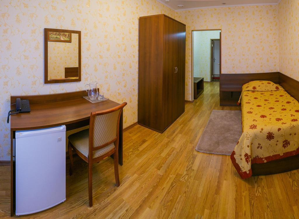 Nadezhda Hotel Nizhnevartovsk Room photo